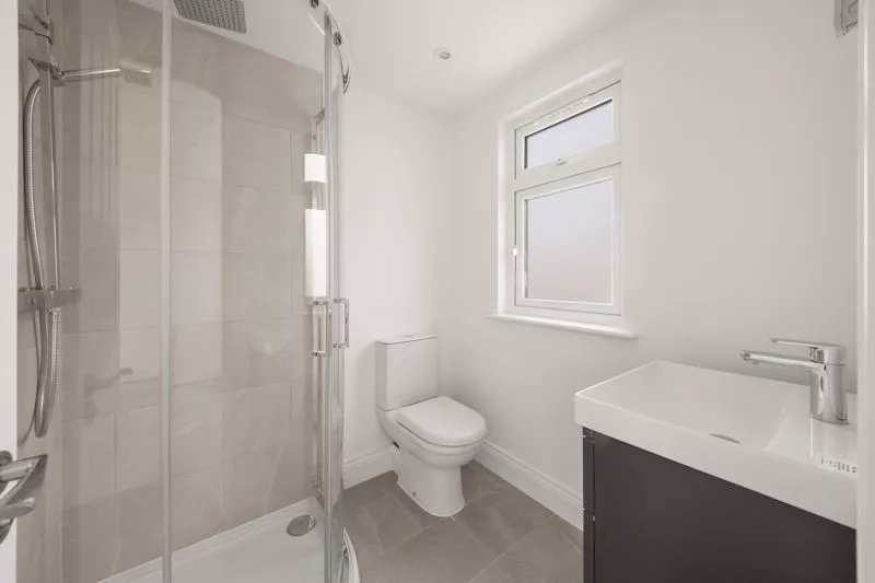 Gonville Crescent, Northolt, photo 17