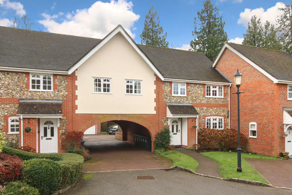 3 bed house for sale — Dunsley Place, Tring, Hertfordshire, HP23 6JL
