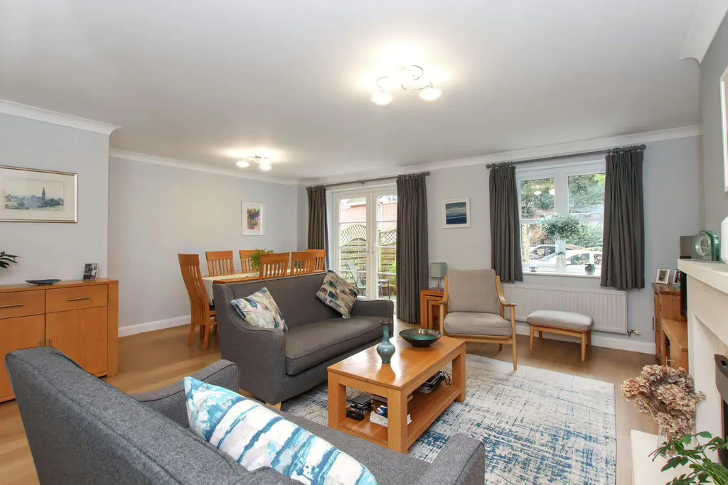 Dunsley Place, Tring, Hertfordshire, HP23 6JL, photo 15