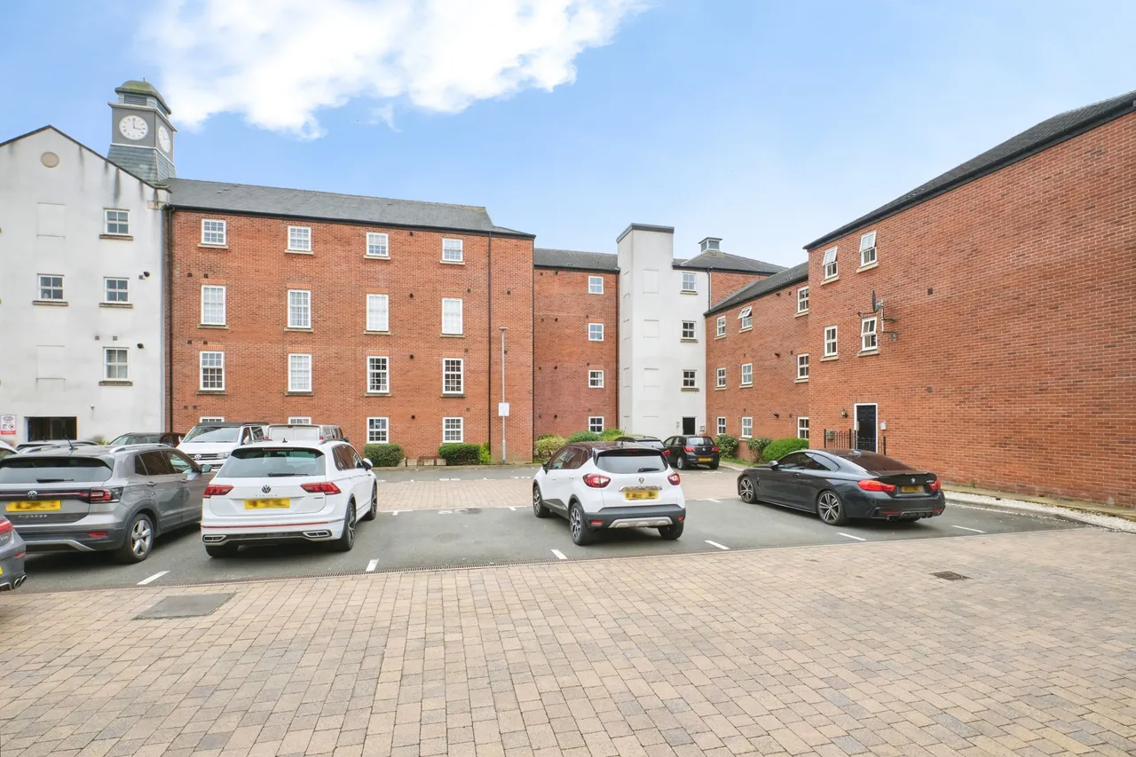 Horseshoe Crescent, Birmingham, photo 4