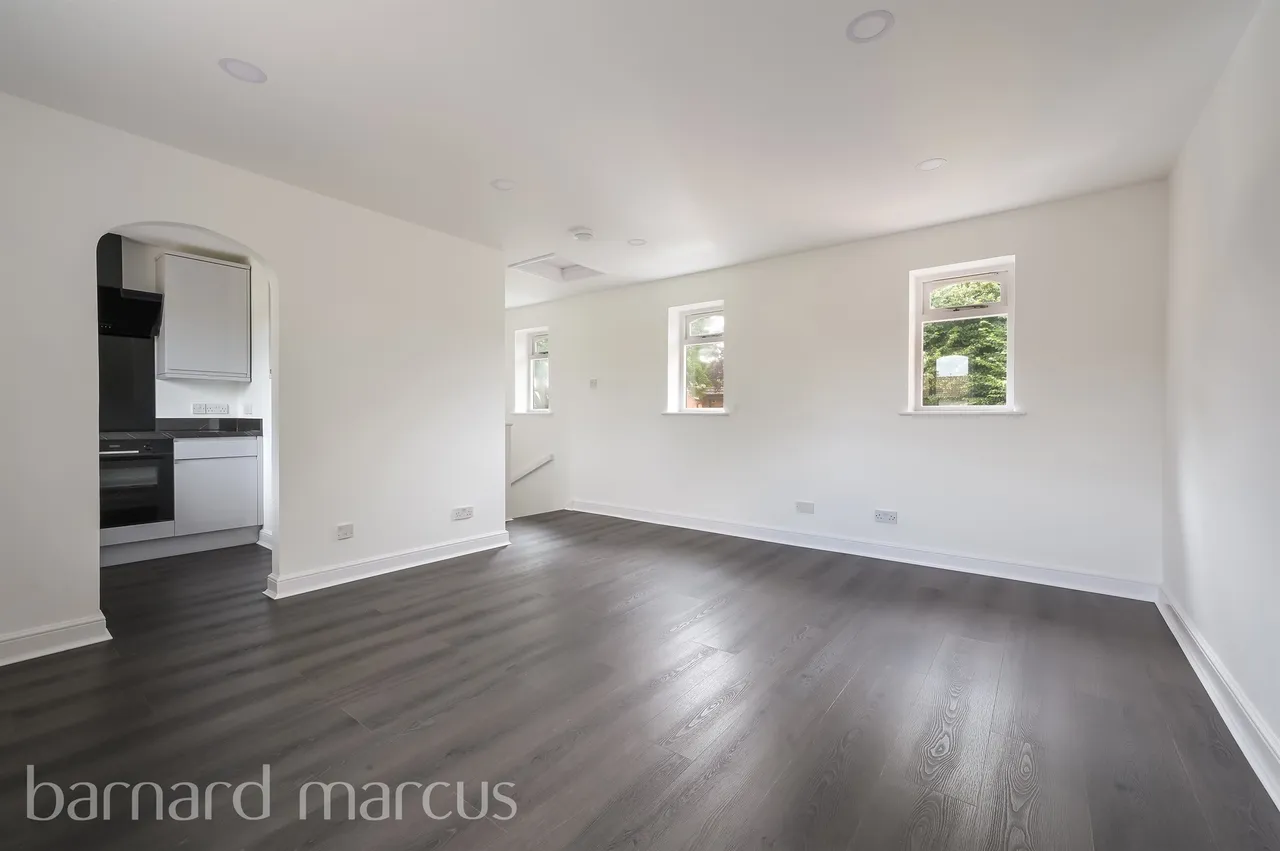 Springfield Place, NEW MALDEN, photo 9