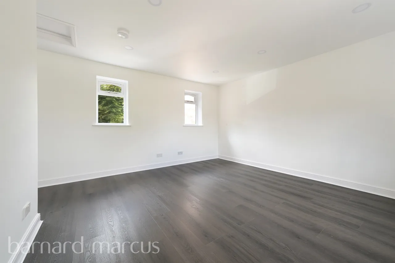 Springfield Place, NEW MALDEN, photo 10