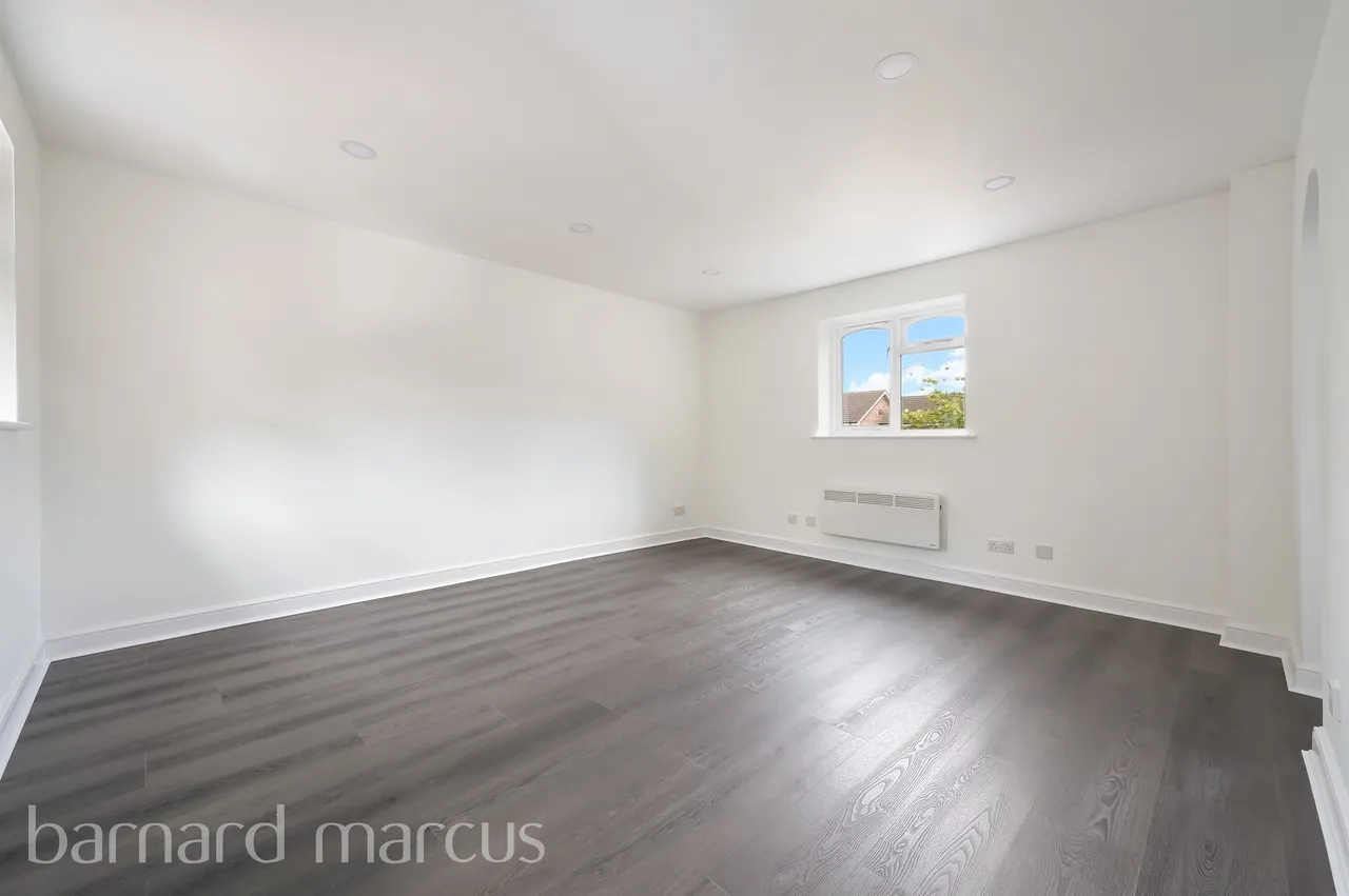 Springfield Place, NEW MALDEN, photo 5
