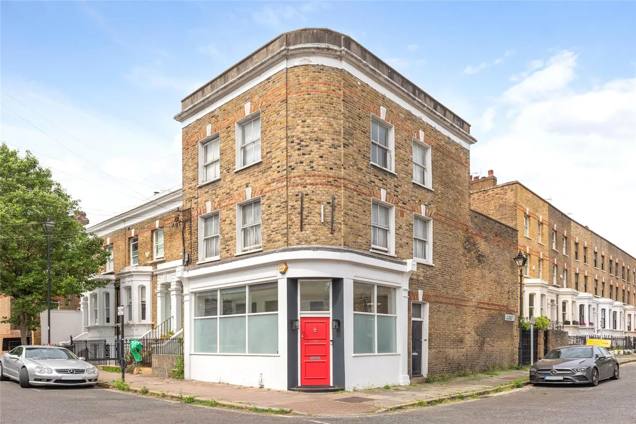 2 bed flat for sale — Monkton Street, London, SE11