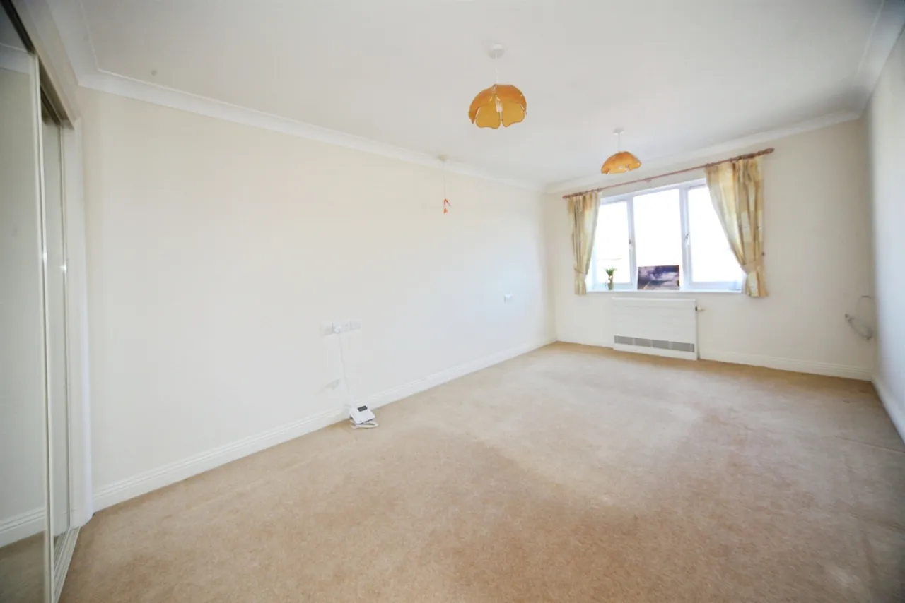 Hancock Drive, Luton, photo 7