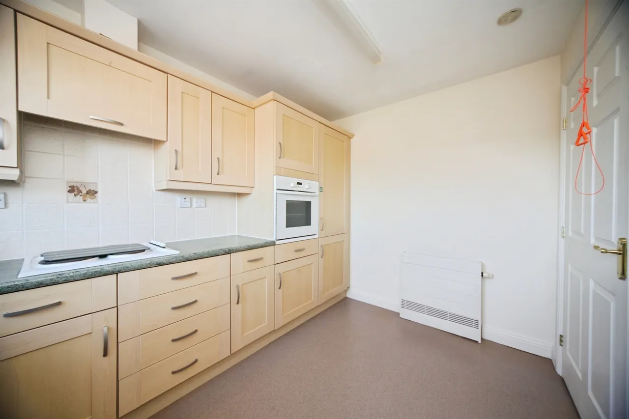 Hancock Drive, Luton, photo 9