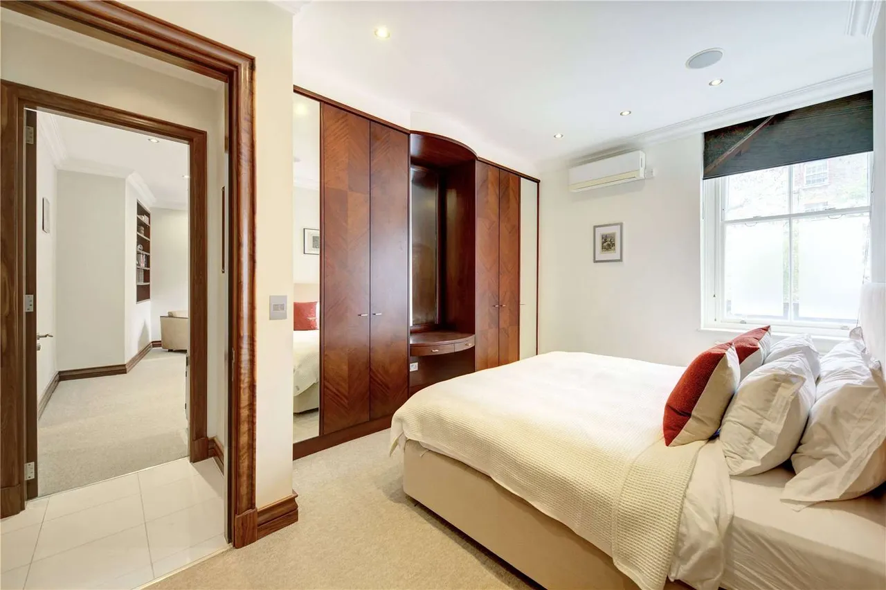 Cadogan Court, Draycott Avenue, London, SW3 3BX, photo 5