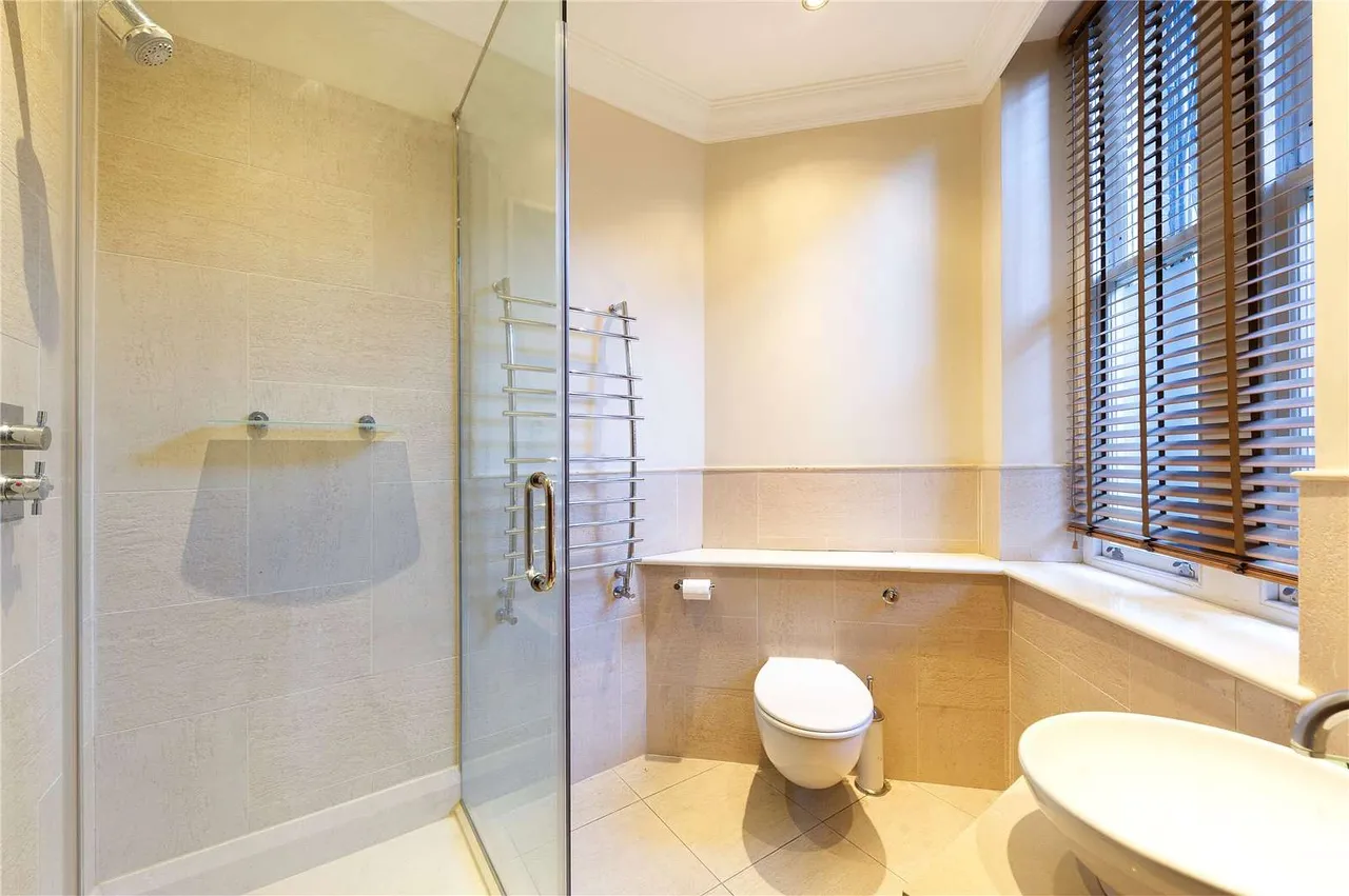 Cadogan Court, Draycott Avenue, London, SW3 3BX, photo 9
