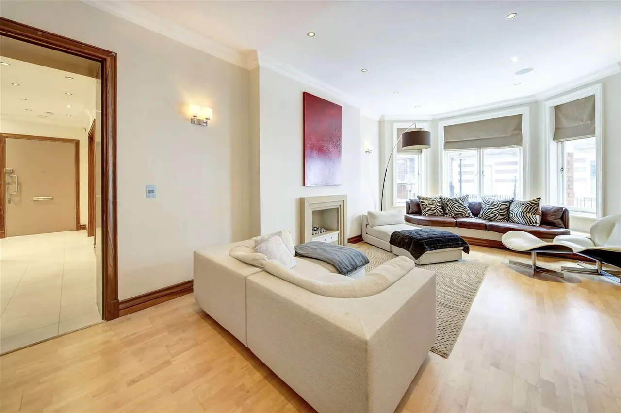 Cadogan Court, Draycott Avenue, London, SW3 3BX, photo 11