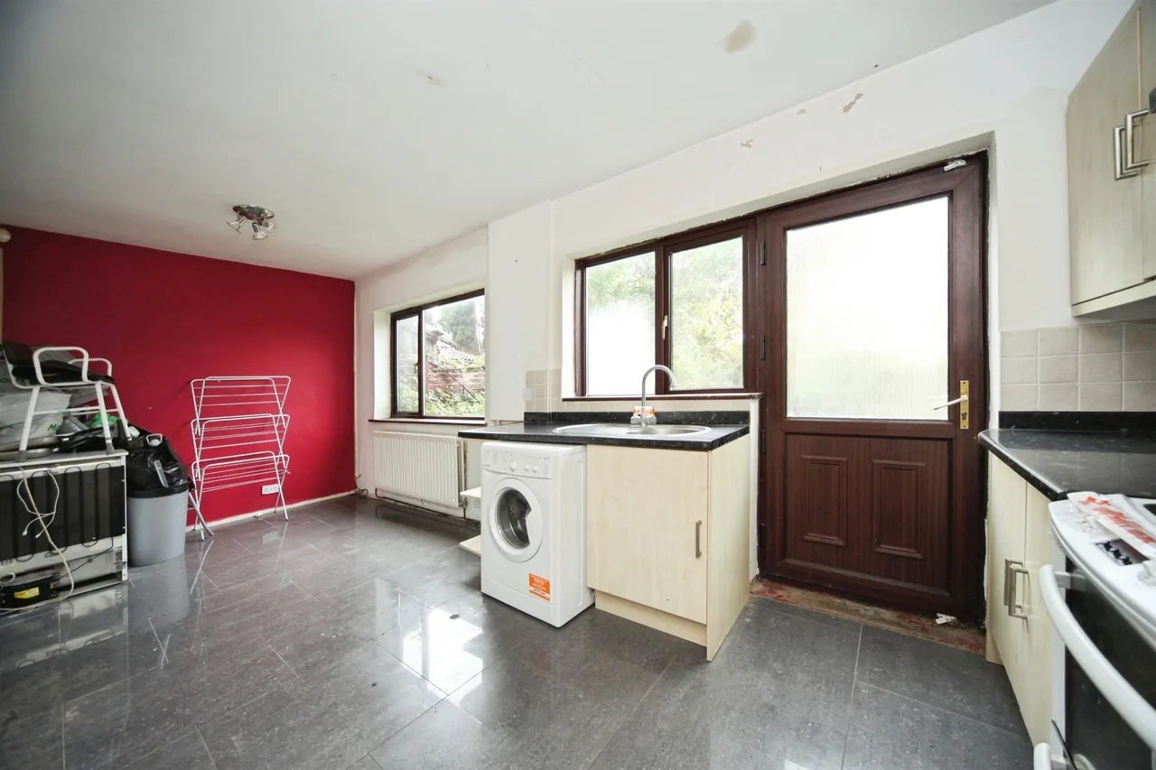 Regis Road, Luton, LU4, photo 4