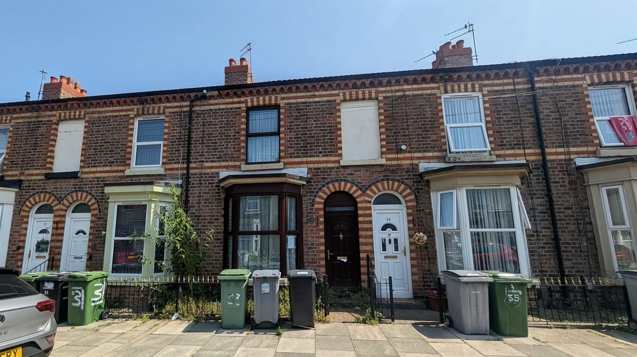 2 bed house for sale — Paterson Street, Birkenhead