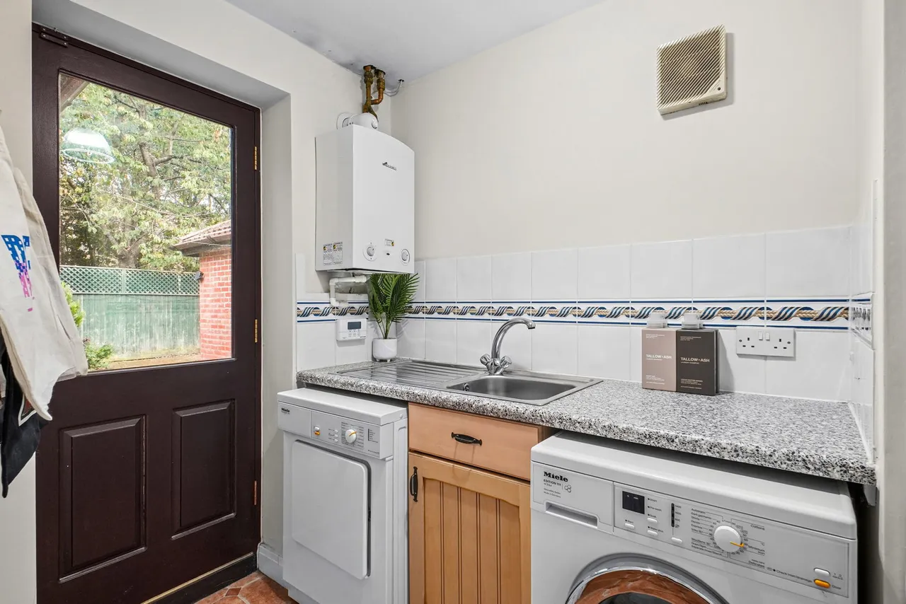 Darby Close, Shenley Lodge, Milton Keynes, MK5 7EX, photo 6
