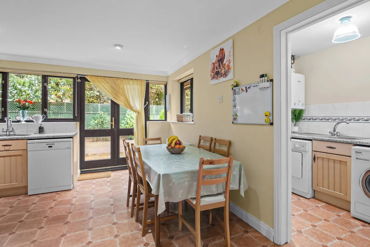 Darby Close, Shenley Lodge, Milton Keynes, MK5 7EX, photo 5