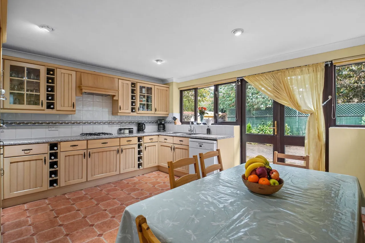 Darby Close, Shenley Lodge, Milton Keynes, MK5 7EX, photo 3