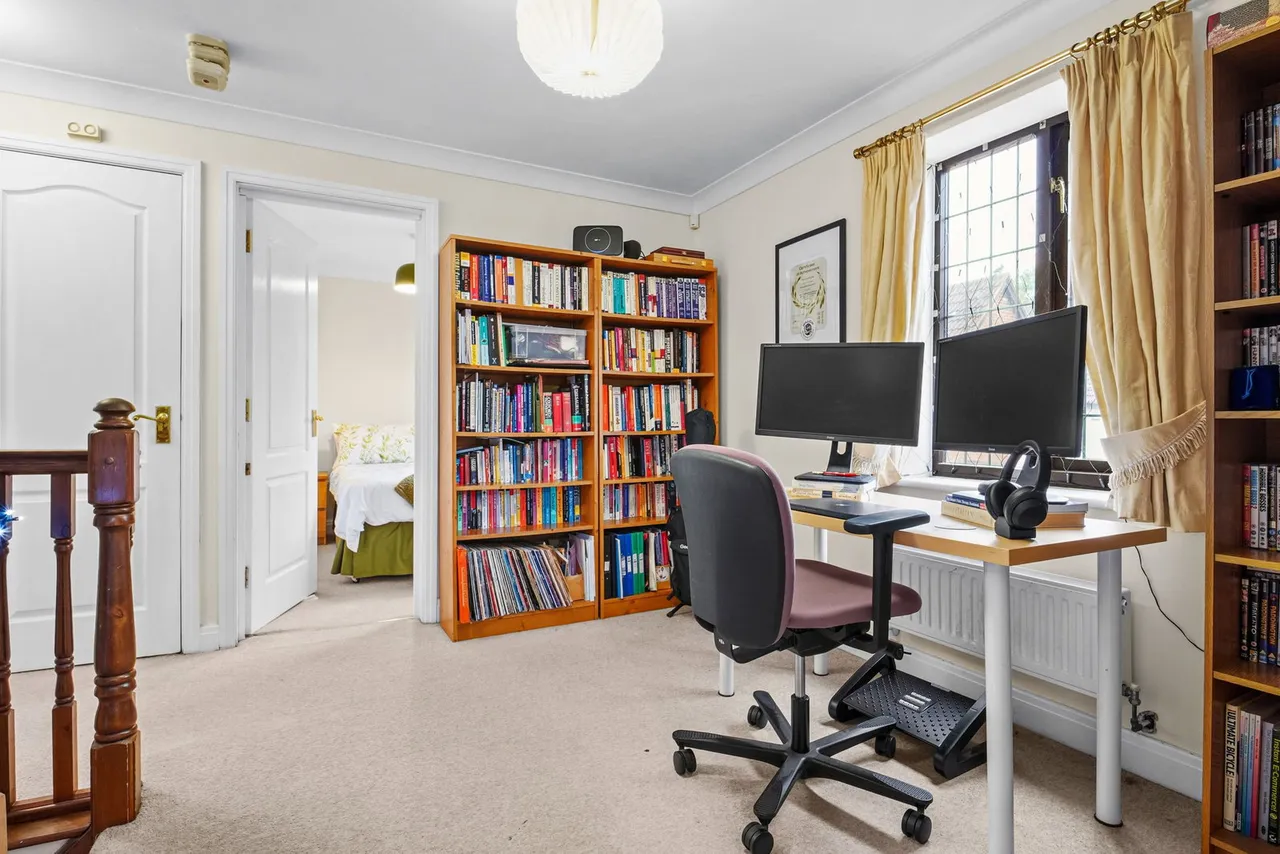 Darby Close, Shenley Lodge, Milton Keynes, MK5 7EX, photo 11