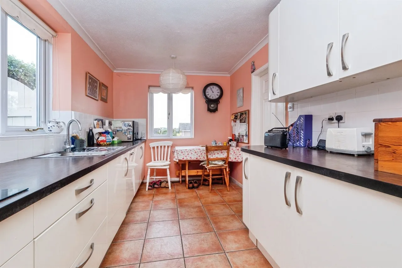 Page Hill Avenue, Buckingham, MK18, photo 5