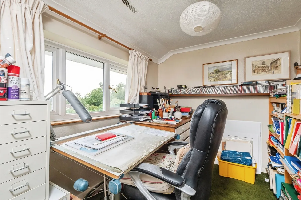 Page Hill Avenue, Buckingham, MK18, photo 15
