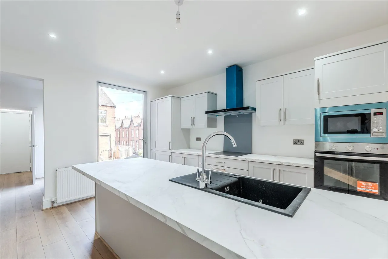 Grange Avenue, Leeds, LS7, photo 3