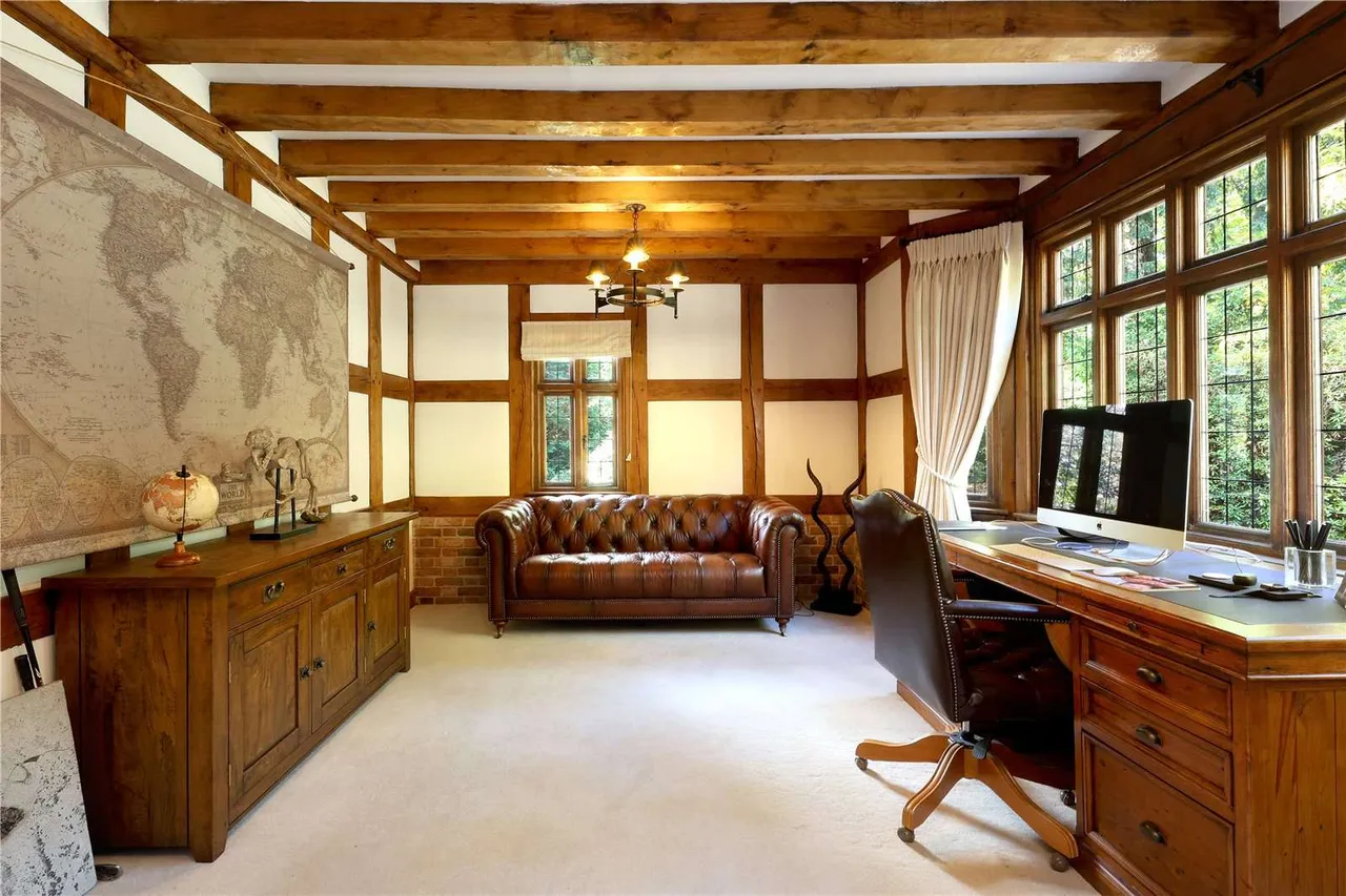 Wentworth Estate, Callow Hill, Virginia Water, Surrey, GU25 4LD, photo 8