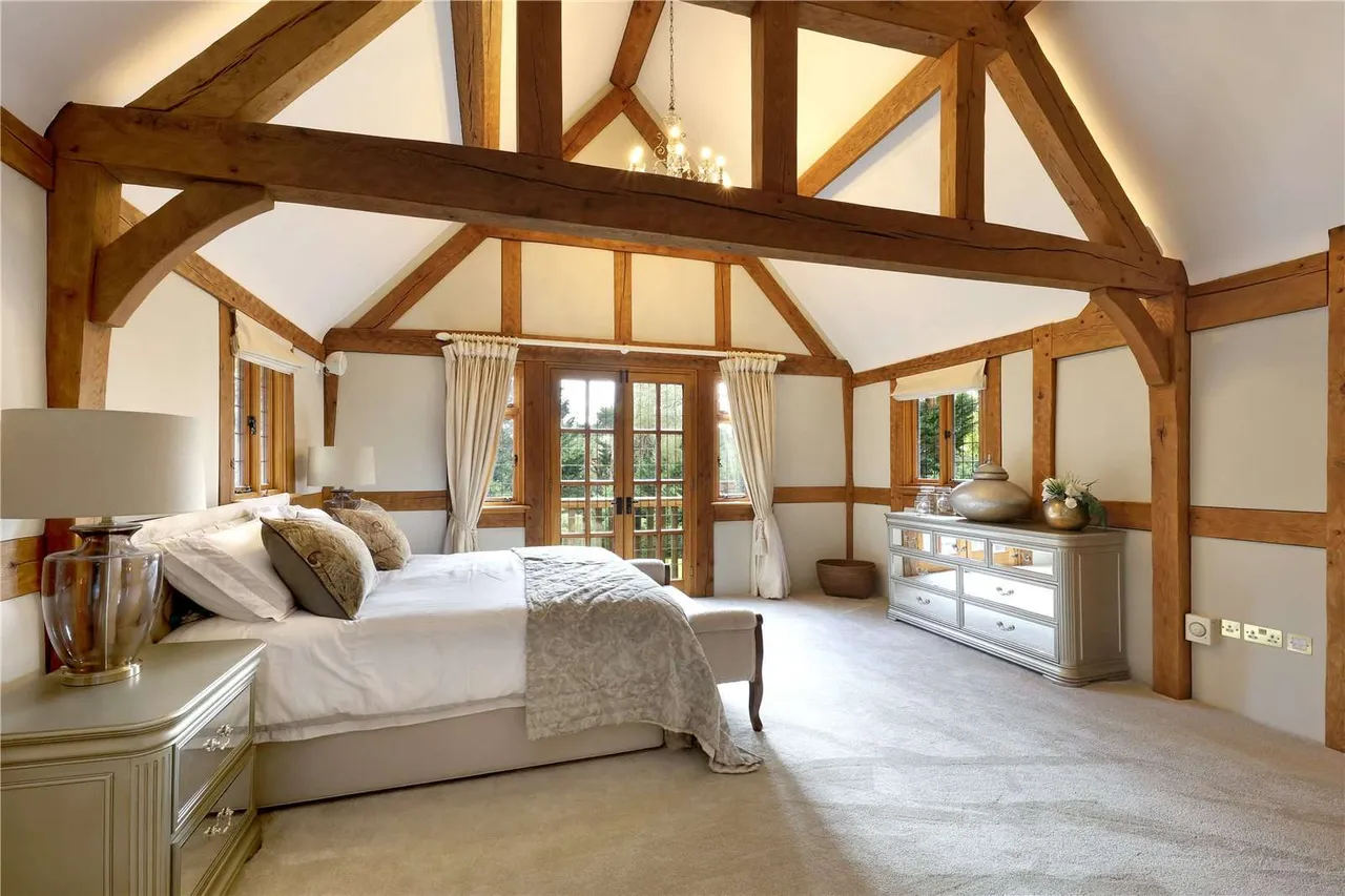 Wentworth Estate, Callow Hill, Virginia Water, Surrey, GU25 4LD, photo 12