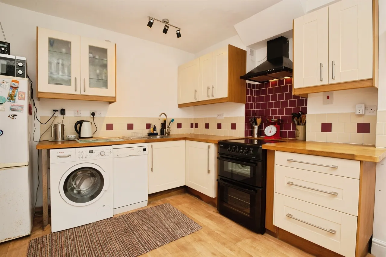 Radyr Road, Cardiff, photo 10