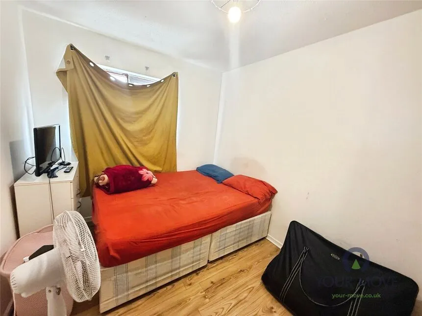 Eastgate Close, London, SE28, photo 8