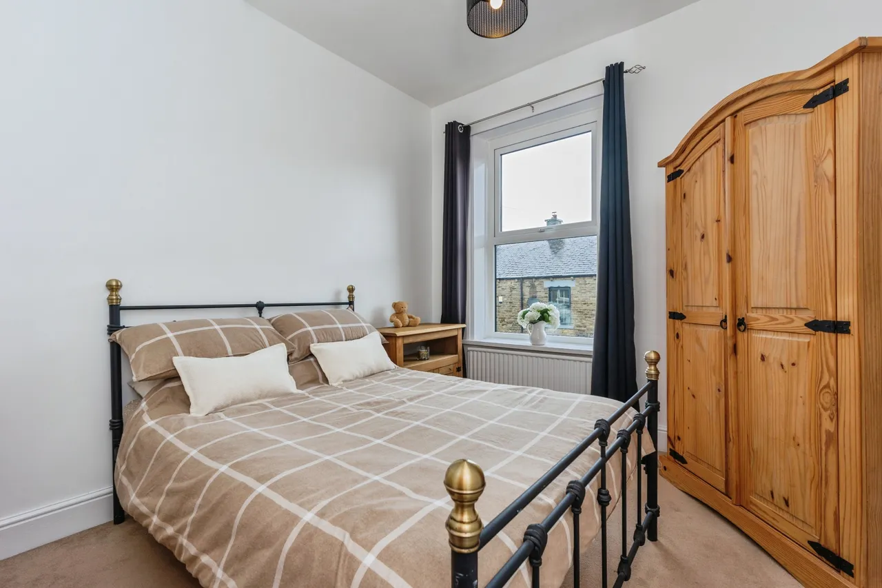 Tredcroft Street, Glossop, SK13, photo 10