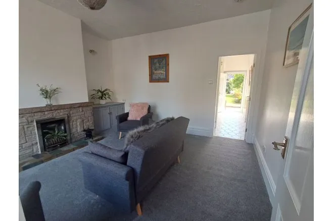 Tredcroft Street, Glossop, SK13, photo 6