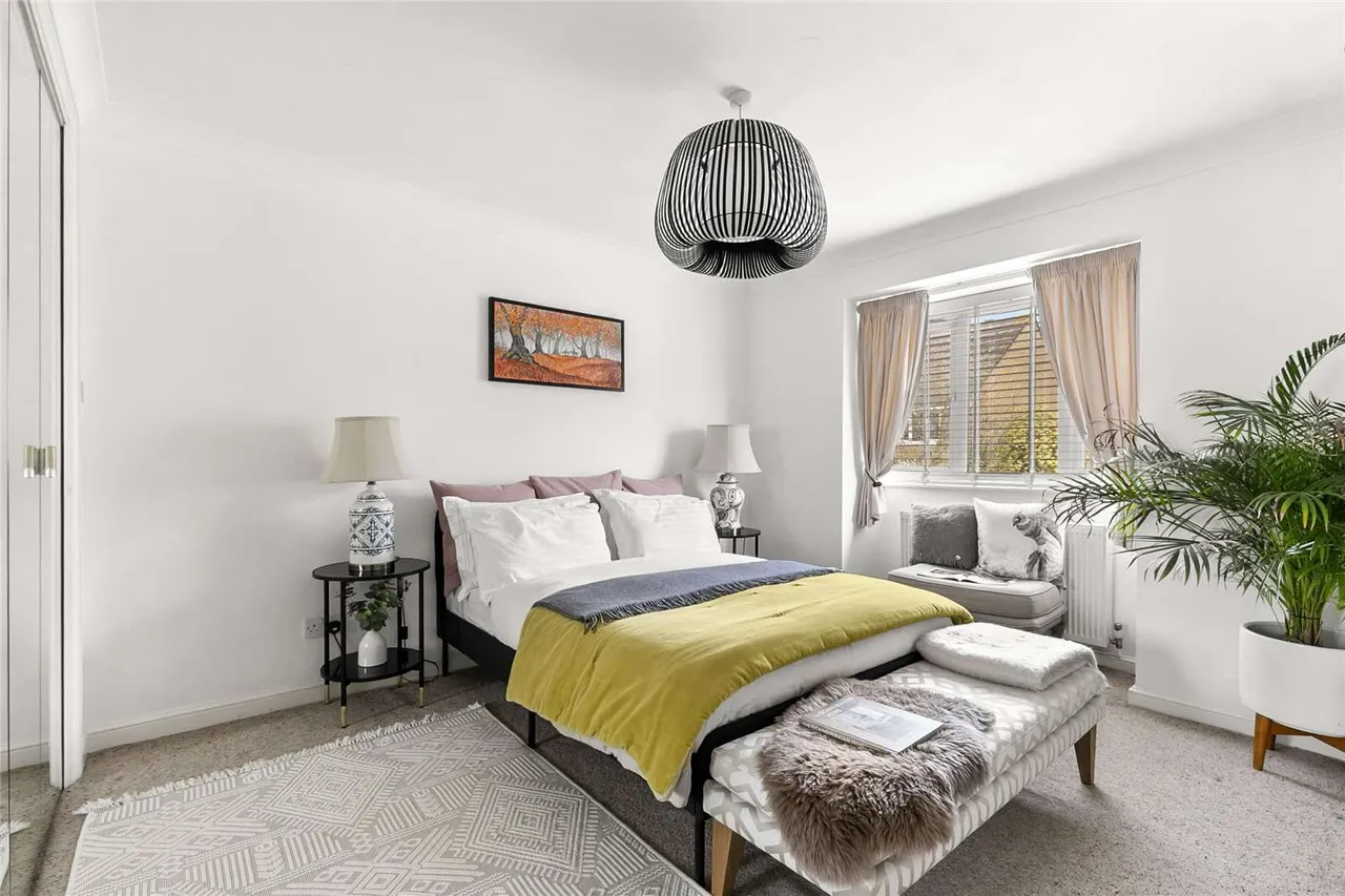 Cottenham Park Road, Wimbledon, London, SW20 0SY, photo 10
