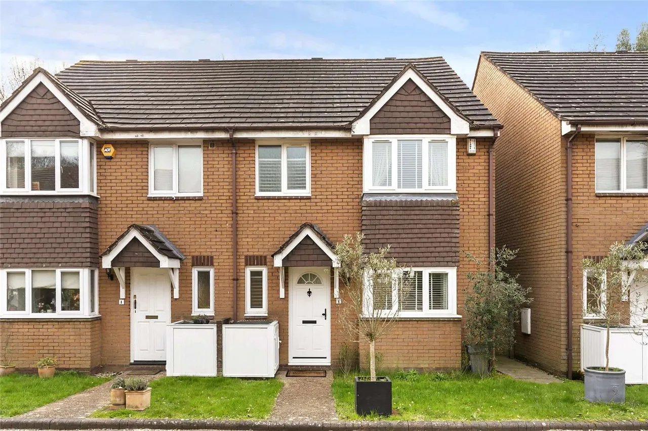 3 bed house for sale — Cottenham Park Road, Wimbledon, London, SW20 0SY