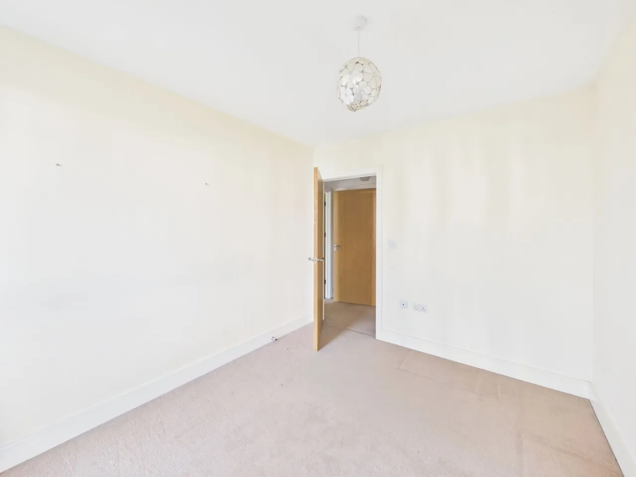 Russell Avenue, Locking Parklands, BS24, photo 12