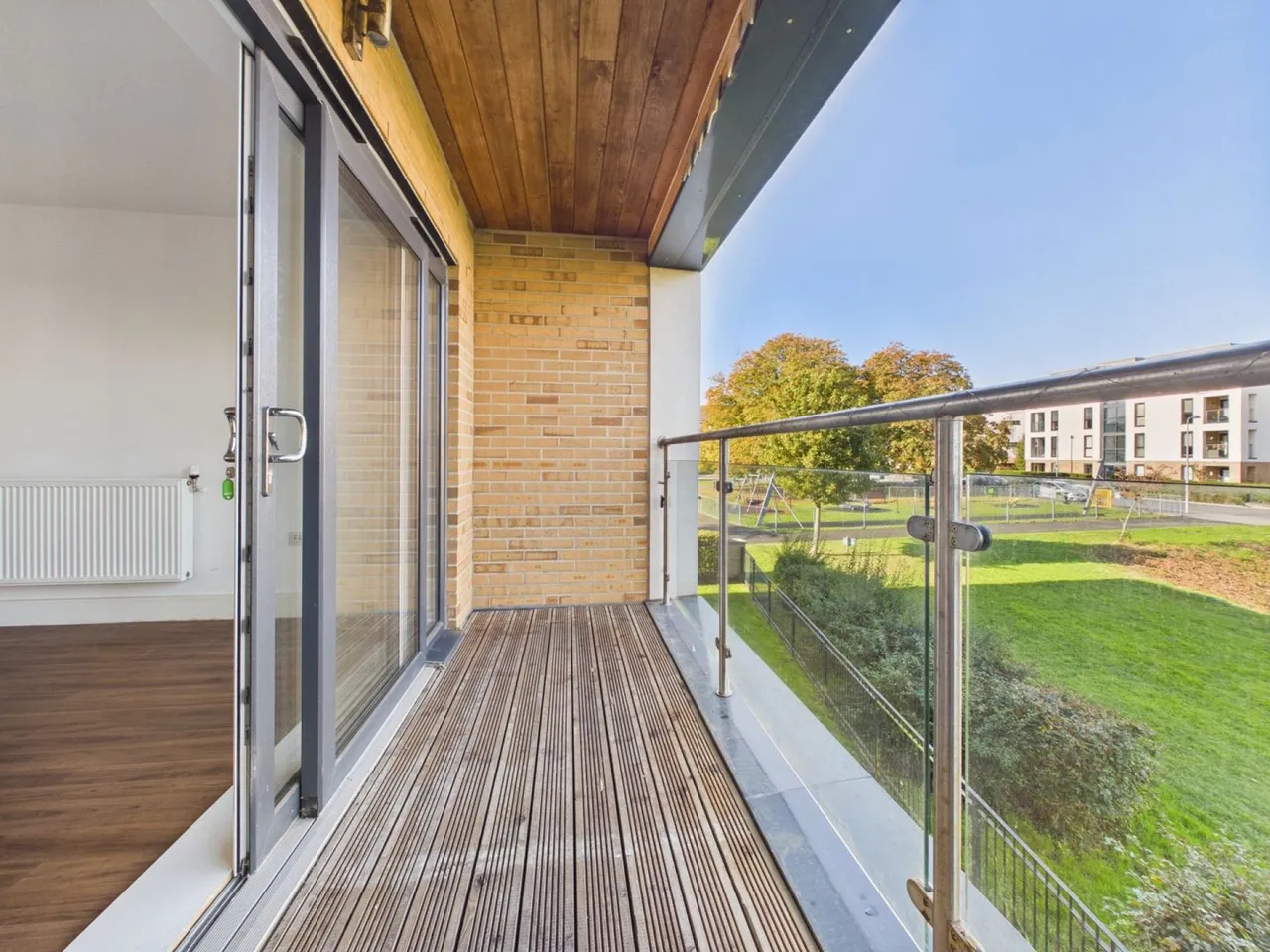 Russell Avenue, Locking Parklands, BS24, photo 3