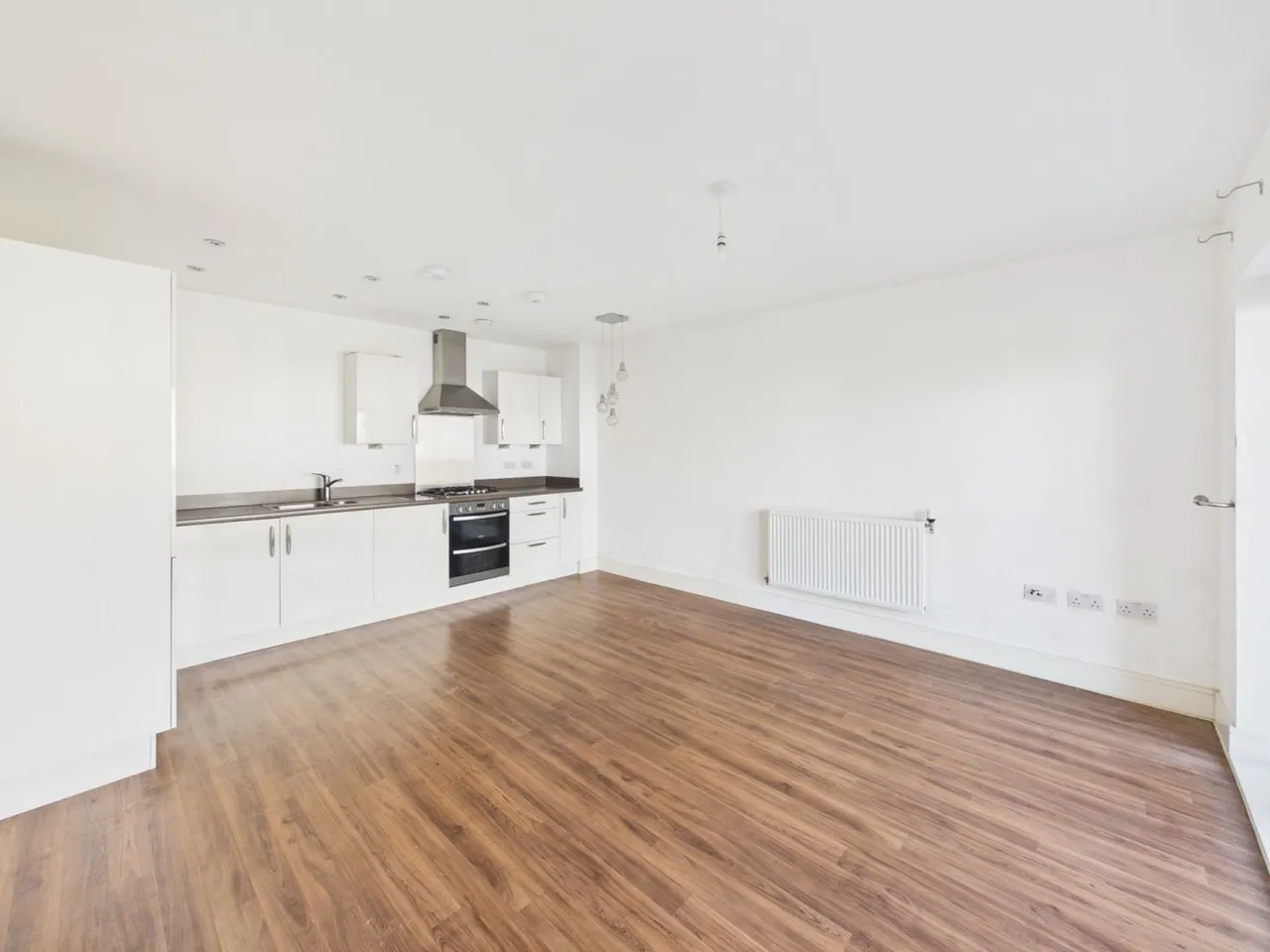 Russell Avenue, Locking Parklands, BS24, photo 4
