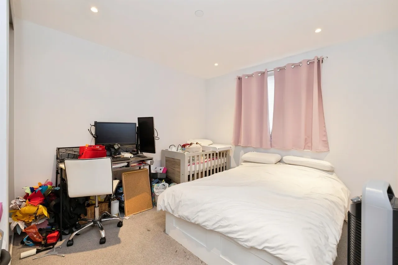 St. Johns Road, Watford, photo 6