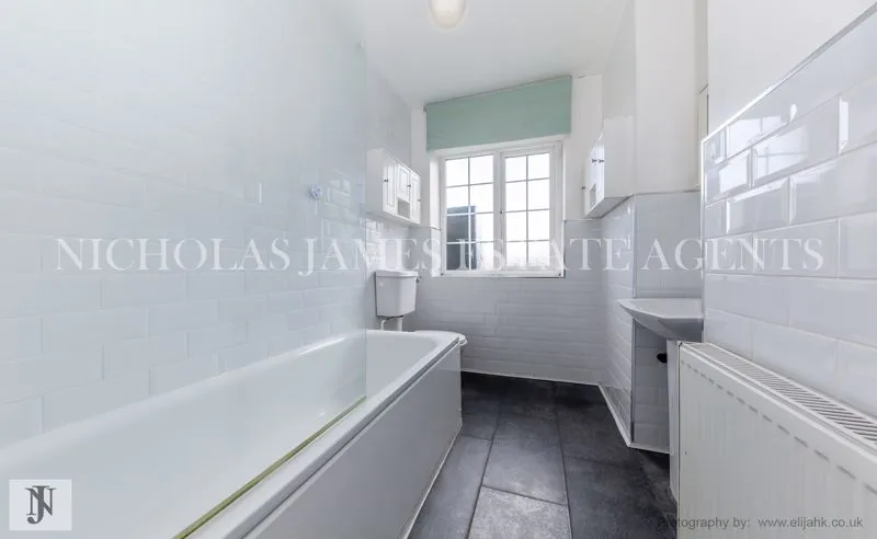 Grosvenor Court, Southgate, N14, photo 4