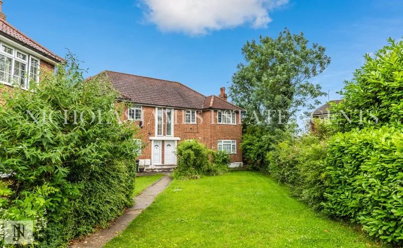 Grosvenor Court, Southgate, N14, photo 10