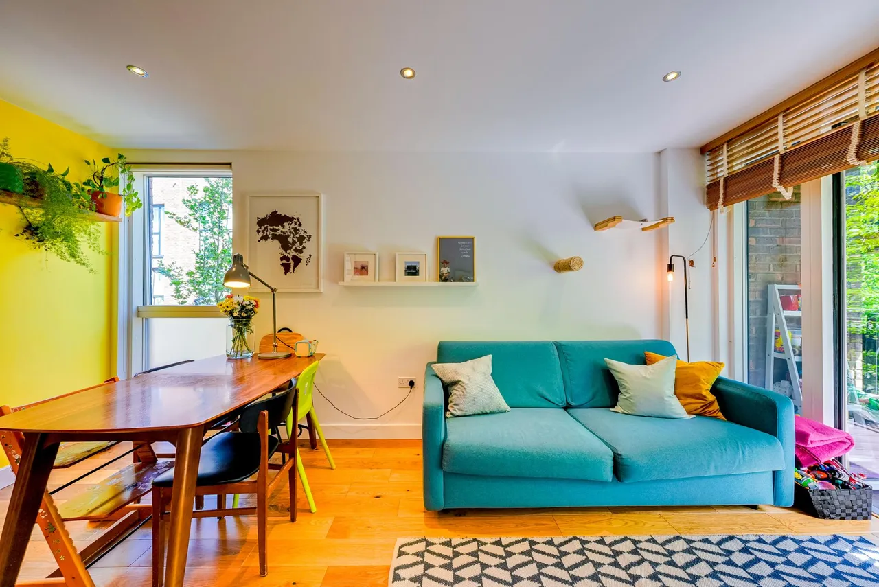 Whiston Road, London, E2, photo 9