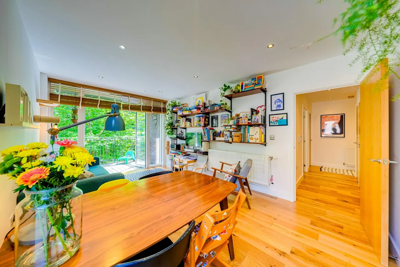 Whiston Road, London, E2, photo 8