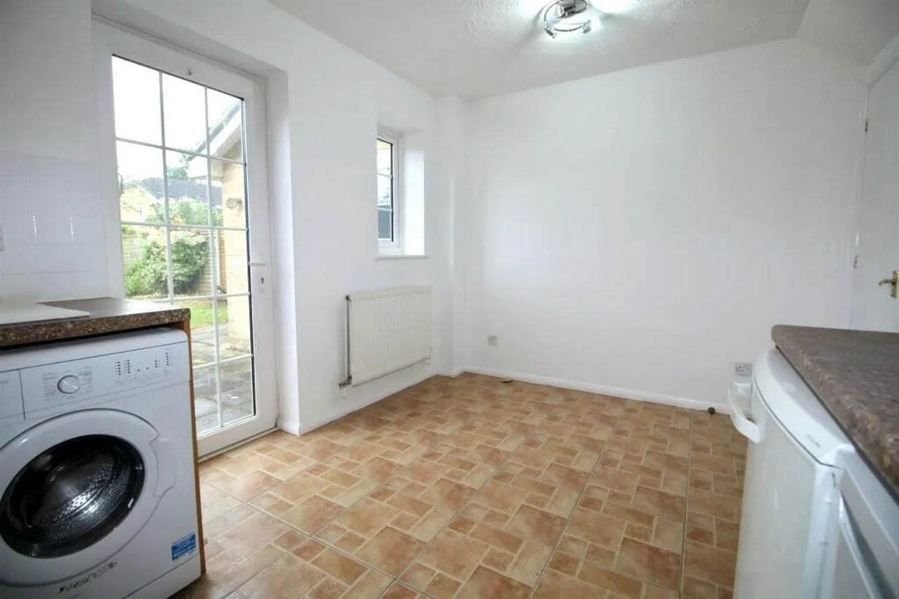 Roberts Close, Cheshunt, photo 4