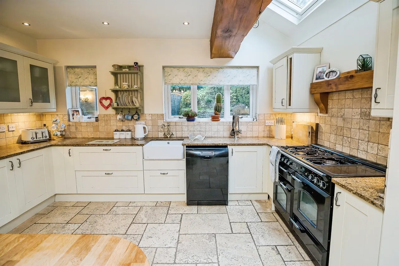 Beech Lane, Marford, Wrexham, photo 4