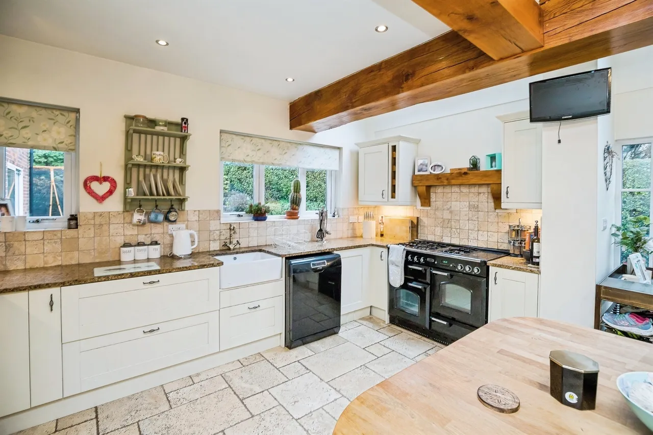 Beech Lane, Marford, Wrexham, photo 2