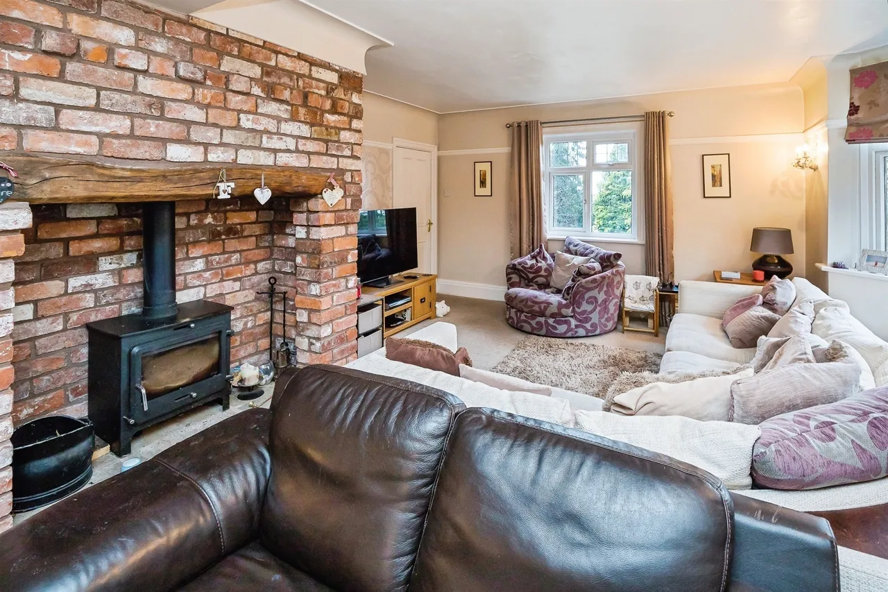 Beech Lane, Marford, Wrexham, photo 11