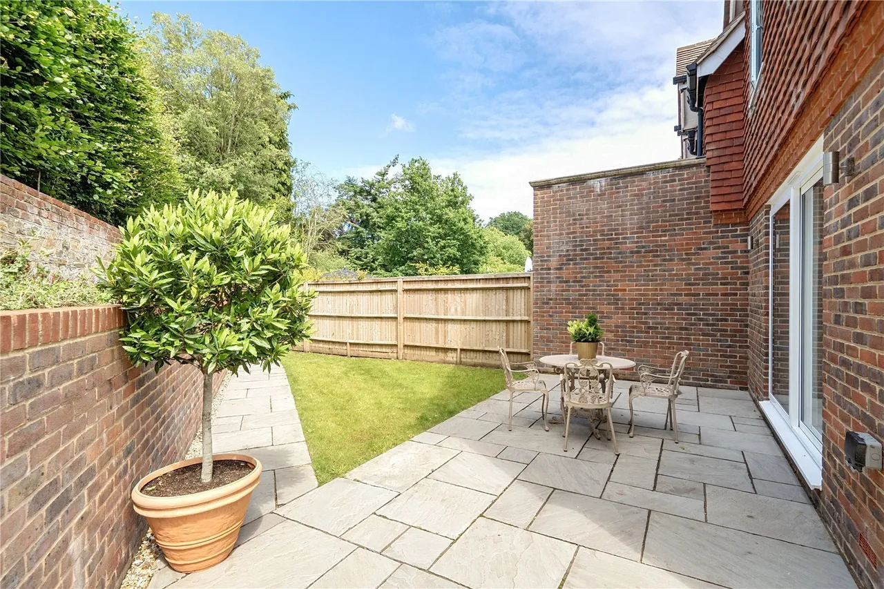 Church Lane, Haslemere, GU27, photo 7