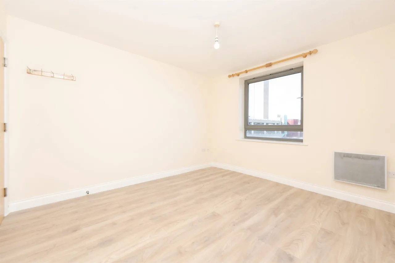 Loates Lane, Watford, WD17, photo 3