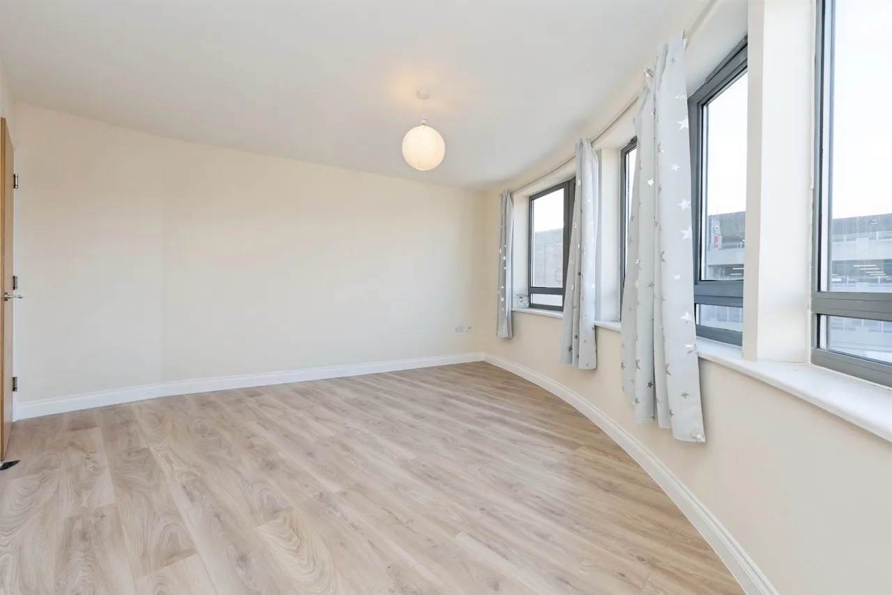 Loates Lane, Watford, WD17, photo 2