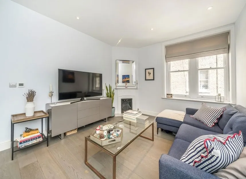 Prince Of Wales Drive, Battersea, SW11, photo 2