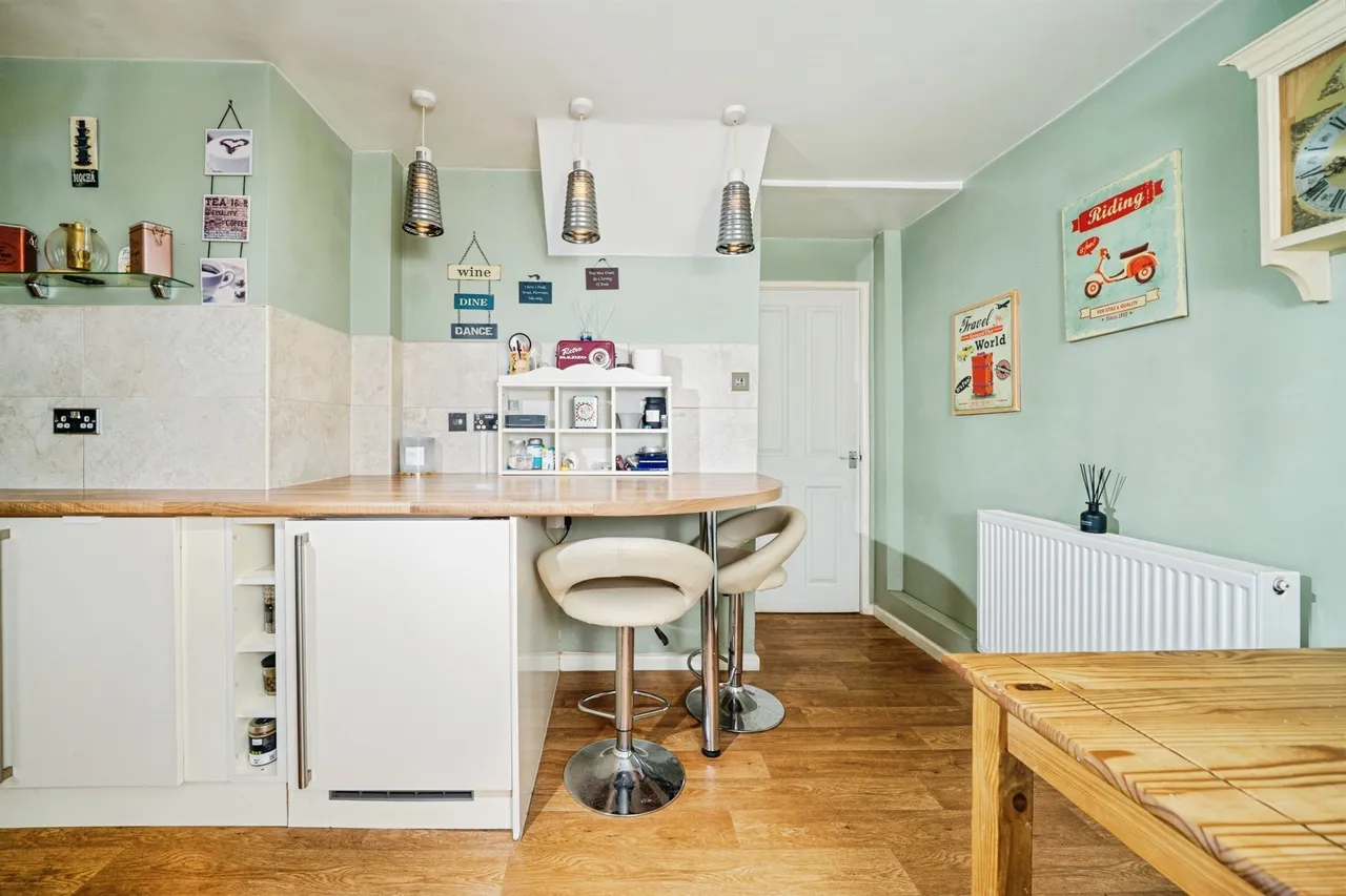 Langmead Place, Crewkerne, TA18, photo 8