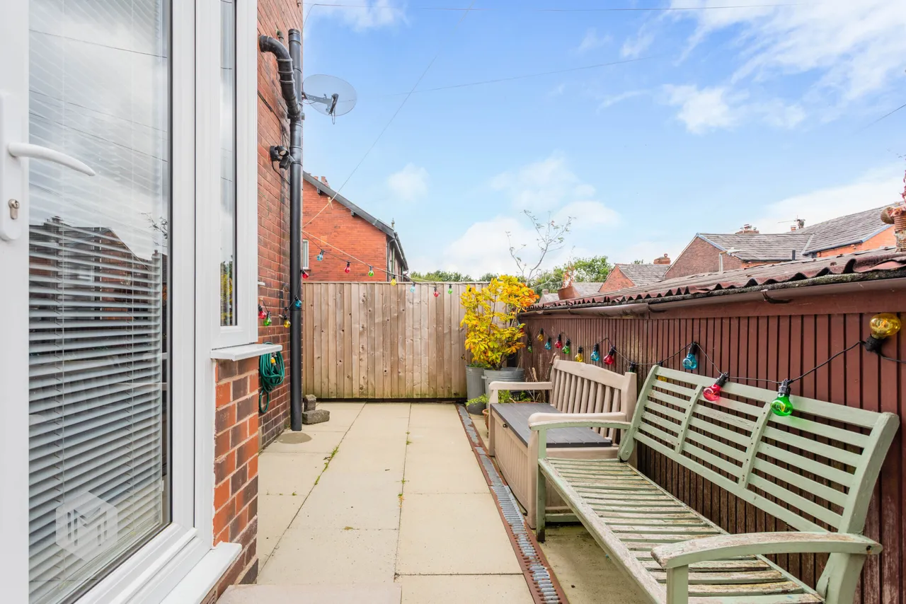 Moorside Avenue, Bolton, BL1 6BE, photo 27