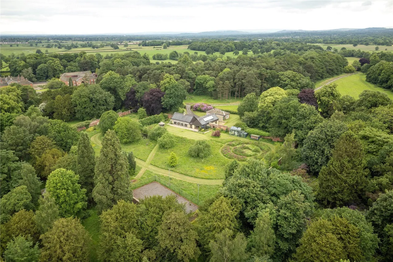 4 bed land for sale, Mill Lane, Adlington, SK10