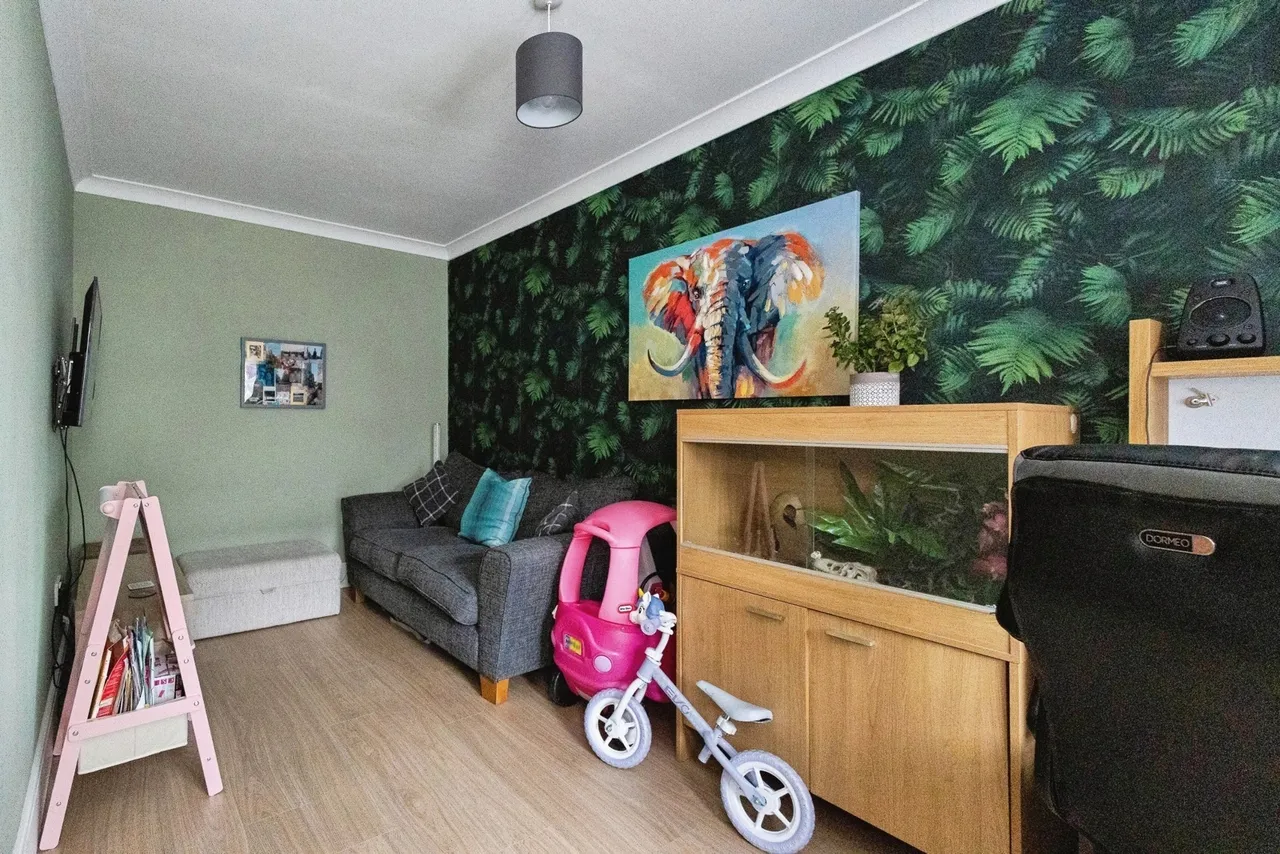Woodhall Road, Stockport, Greater Manchester, SK5, photo 4